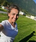 Dating Woman Germany to Berlin : Sylviane, 39 years